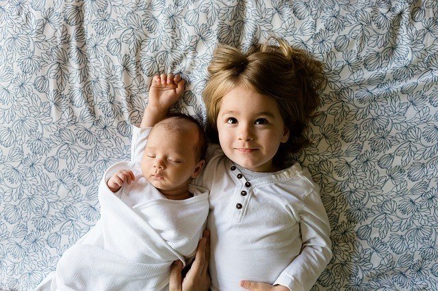How to Prepare Your Toddler to Be an Older Sibling